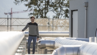 Les pompes à chaleur installées sur le toit fournissent environ 90 pour cent de l’énergie thermique d’un grand ensemble à Chêne-Bougeries (GE).